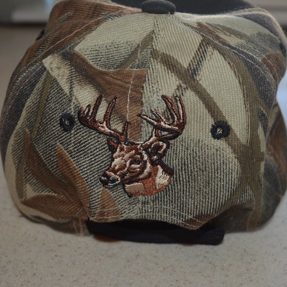 Joycap “Born to Hunt” Camouflage Deer Baseball Hat OS - Picture 8 of 11